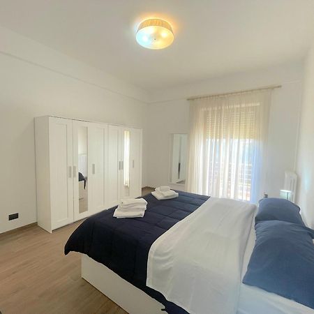 Helios Apartment Lecce Bagian luar foto
