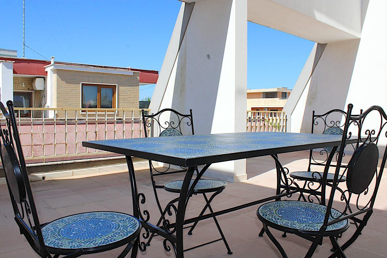 Helios Apartment Lecce Bagian luar foto