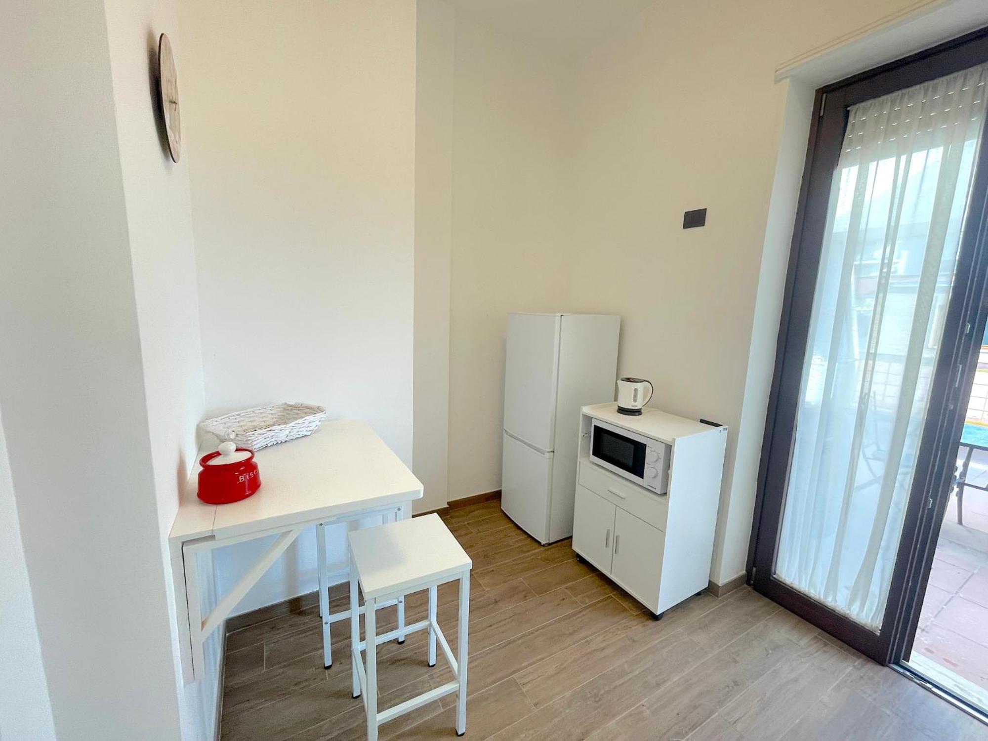Helios Apartment Lecce Bagian luar foto